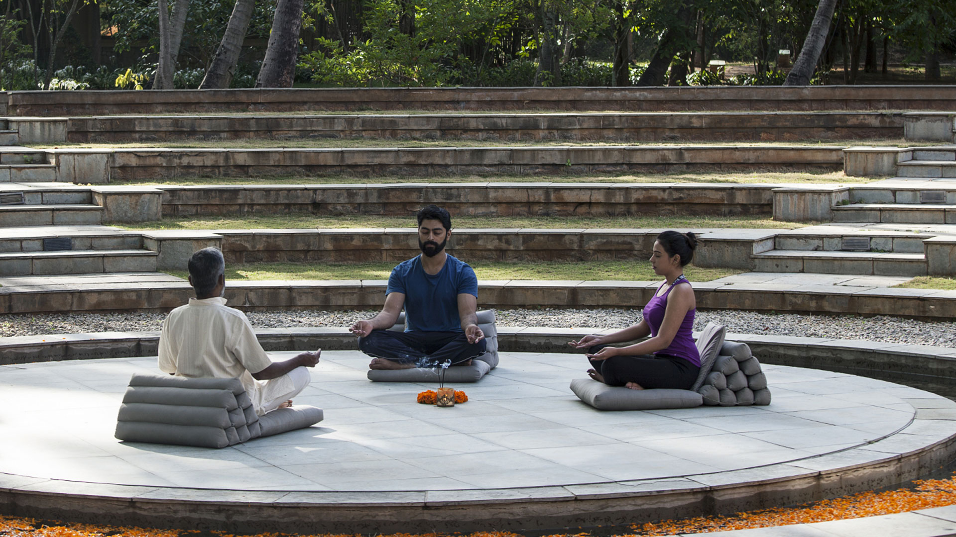 Hero-Shreyas-Retreat-Yoga-India